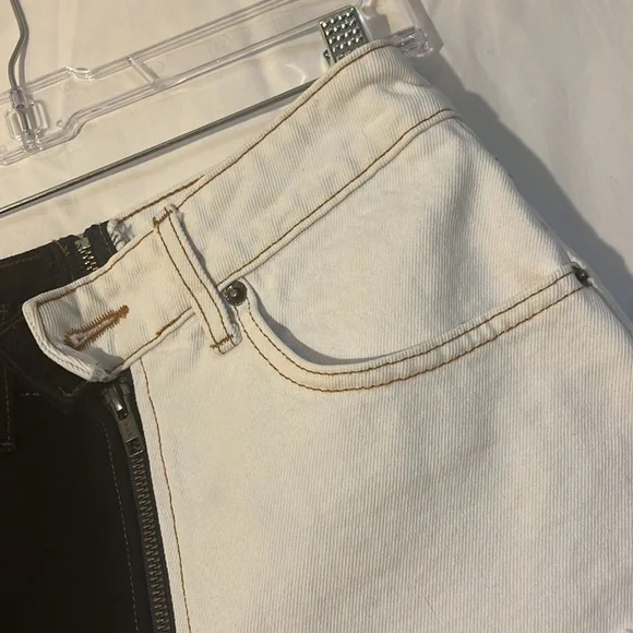 Carmar 2-Tone Denim Jean Shorts Middle Zipper Black White Womens Size 25 #61 - Picture 7 of 7